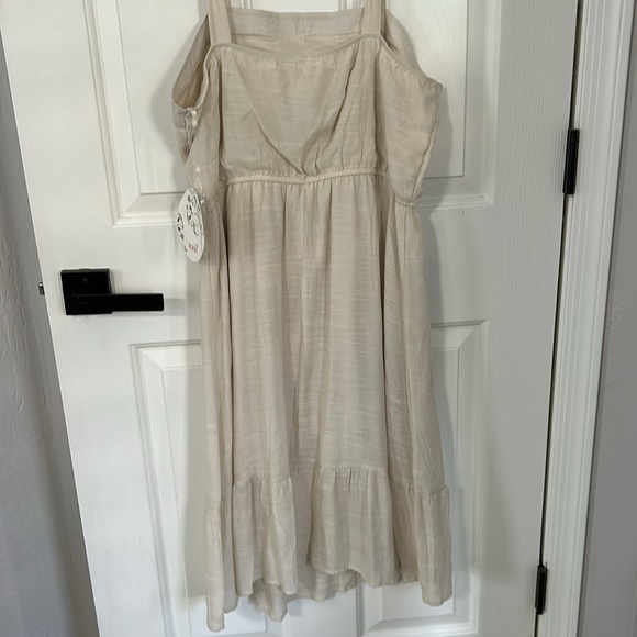 NAIF Cream Spaghetti Strap Dress - Picture 5 of 10